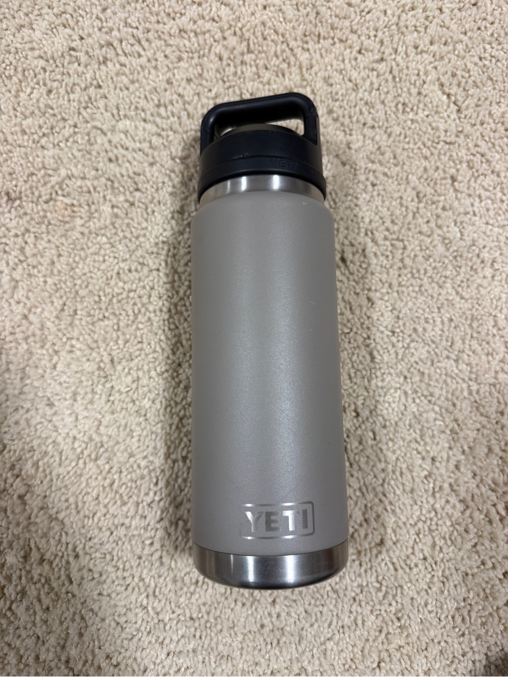 Yeti Gray Stainless Steel Insulated Bottle with Black Lid 26 oz